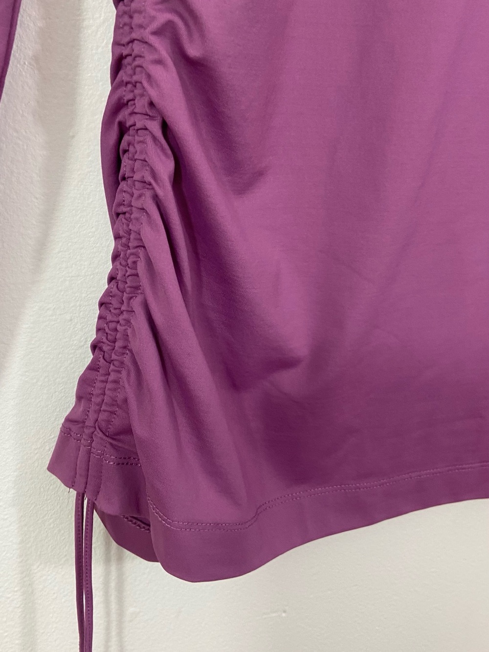 Title Nine Women's Purple Pullover Top Paradigm Cinched Neck Size M NEW Gym - Picture 4 of 10